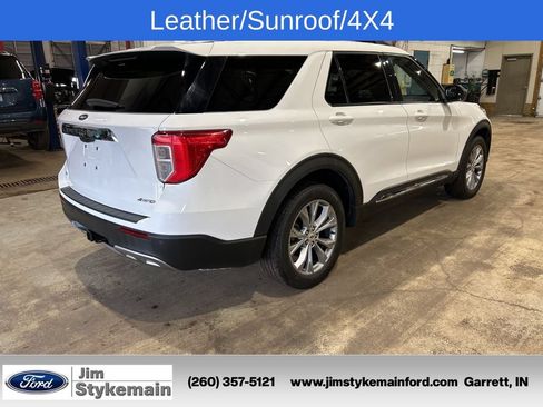 Used 2023 Ford Explorer XLT AWD/4WD image 7