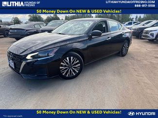 Used 2023 Nissan Altima 2.5 SV FWD video 1