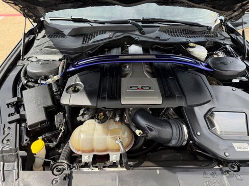 Used 2019 Ford Mustang GT Premium w/ Equipment Group 401A RWD image 18