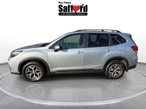 Used 2019 Subaru Forester Premium AWD/4WD image 5