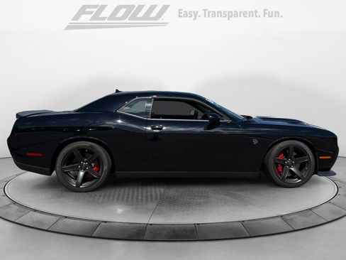 Used 2017 Dodge Challenger SRT Hellcat image 10