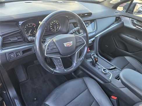 Used 2021 Cadillac XT5 Premium Luxury image 11