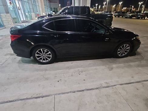 Used 2020 Acura TLX image 9