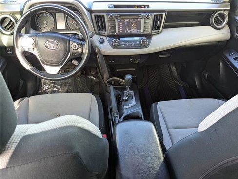 Used 2018 Toyota RAV4 XLE image 16