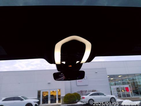 Used 2023 Porsche Macan S image 16