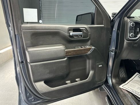 Used 2021 GMC Sierra 1500 Elevation w/ Preferred Package AWD/4WD image 18