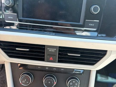 Used 2020 Volkswagen Jetta S w/ Driver Assistance Package FWD image 7