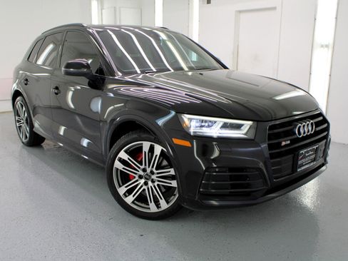 Used 2019 Audi SQ5 Premium Plus w/ Premium Plus Package image 28