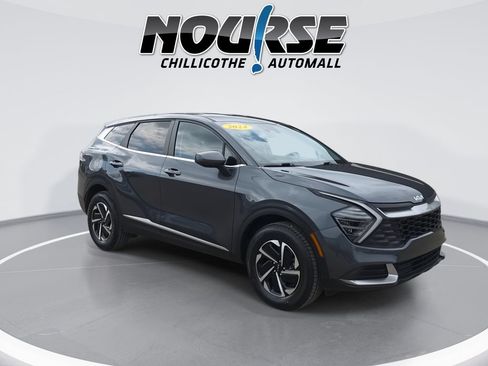 Used 2024 Kia Sportage LX AWD/4WD image 2