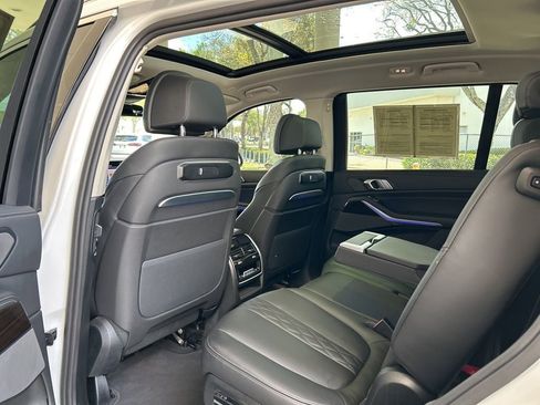 Used 2025 BMW X7 xDrive40i image 58