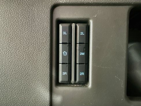 Used 2020 Ford Expedition XLT w/ Equipment Group 202A RWD image 41