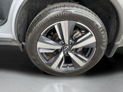Used 2023 Nissan Rogue SL w/ SL Premium Package FWD image 30