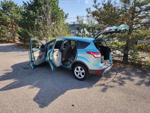 Used 2013 Ford Escape SE FWD image 27
