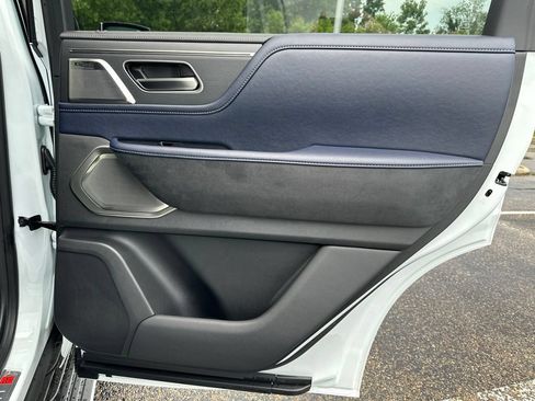 New 2027 INFINITI QX80 Sensory AWD/4WD image 21