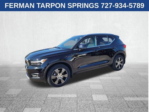 Used 2021 Volvo XC40 T5 Inscription image 2