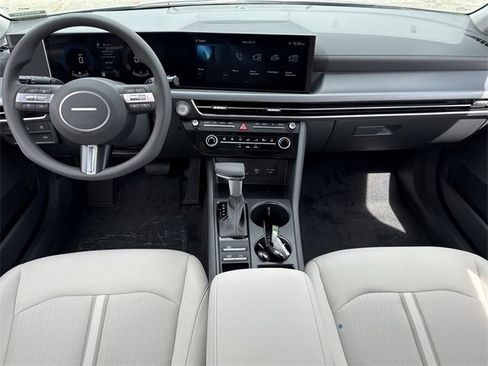 New 2026 Hyundai Sonata SE image 2