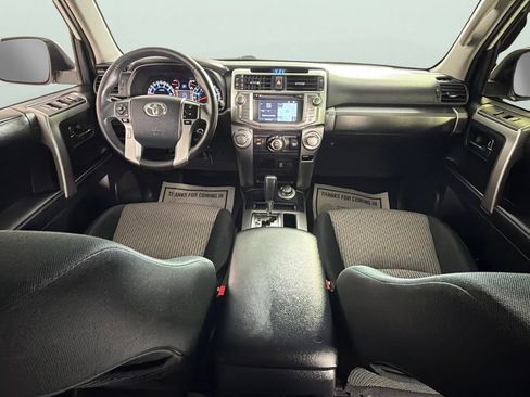 Used 2019 Toyota 4Runner SR5 AWD/4WD image 32