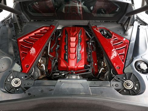 Used 2020 Chevrolet Corvette Stingray Coupe w/ Z51 Performance Package RWD image 11
