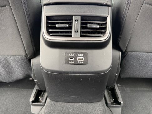 Used 2024 Subaru Outback Premium AWD/4WD image 31