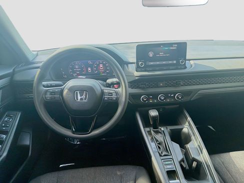 Certified 2025 Honda Accord LX image 20