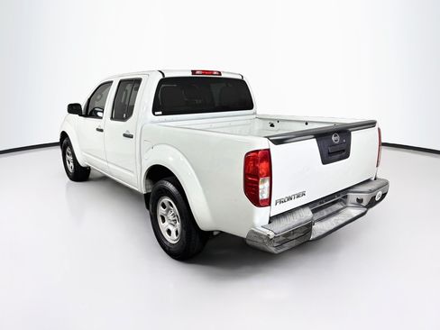 Used 2016 Nissan Frontier S RWD image 5