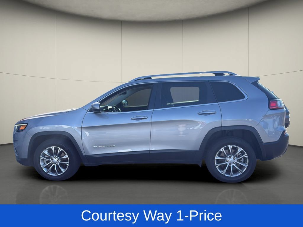 Used 2021 Jeep Cherokee Latitude Lux w/ Comfort/Convenience Group FWD image 5