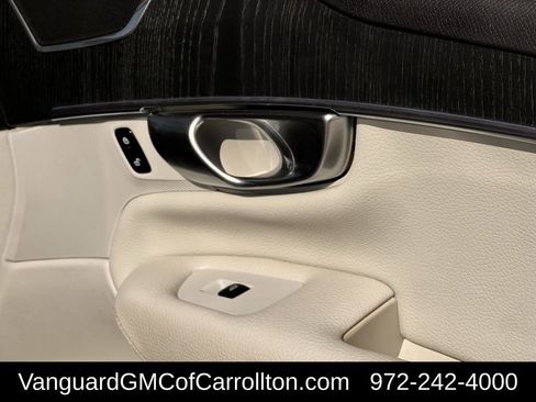 Used 2020 Volvo XC90 T6 Momentum image 27