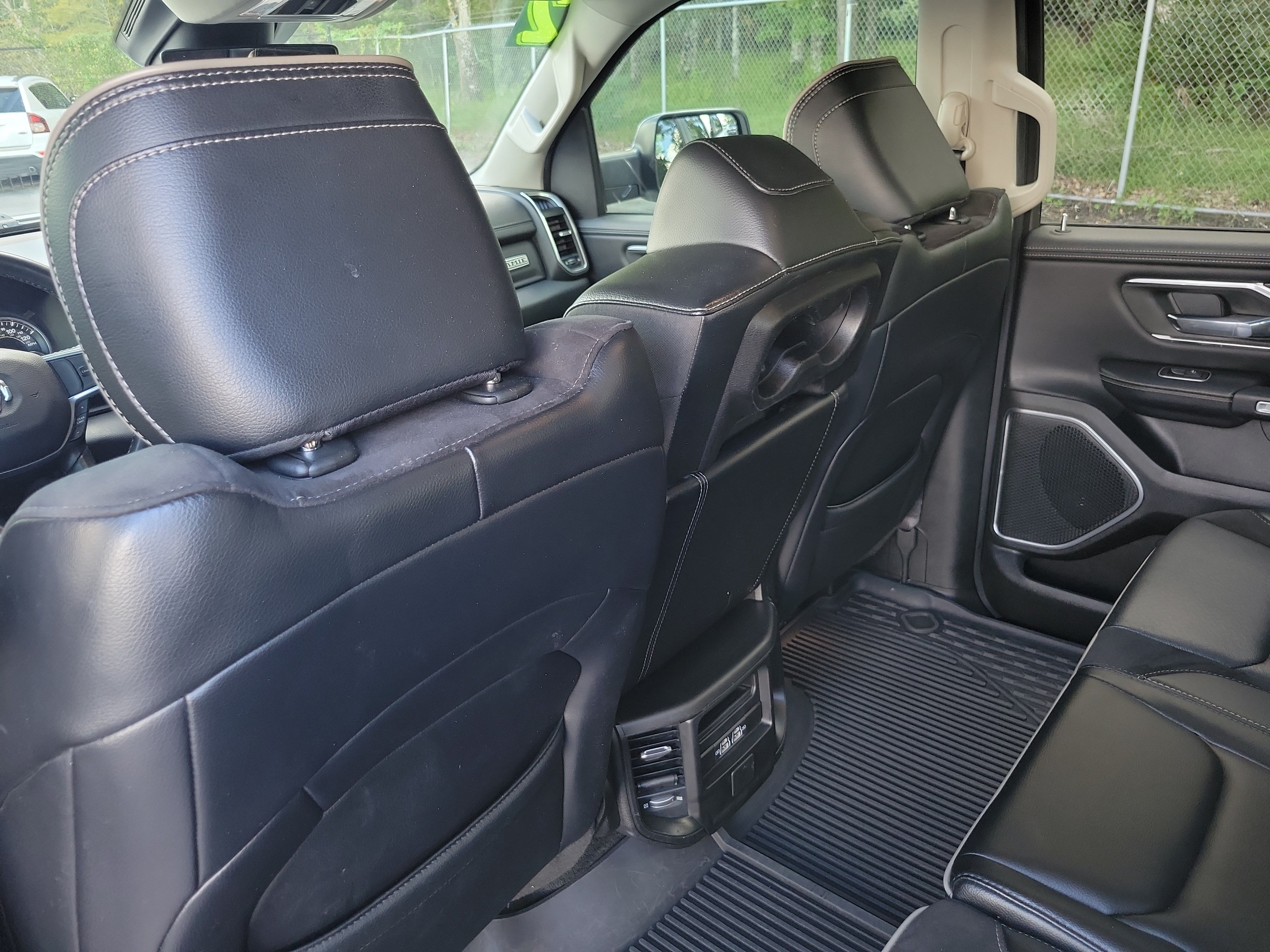Used 2022 RAM 1500 Laramie RWD image 19