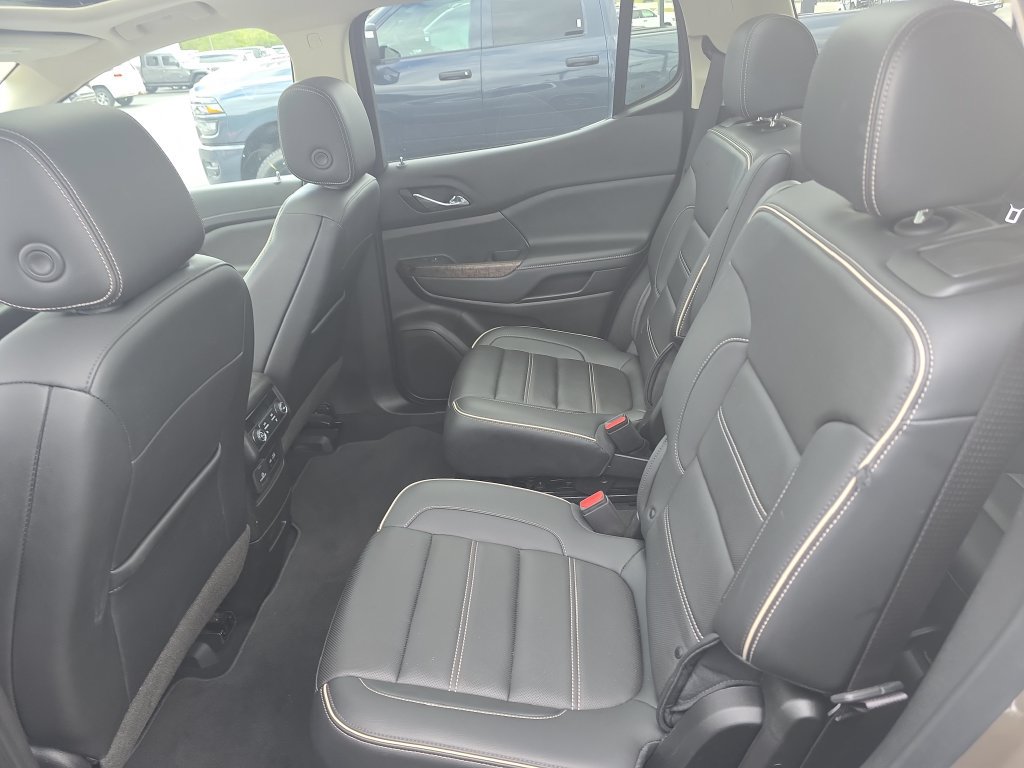 Used 2023 GMC Acadia Denali AWD/4WD image 16