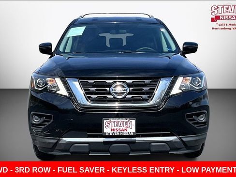 Used 2020 Nissan Pathfinder S image 2
