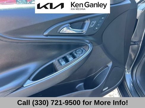 Used 2016 Chevrolet Malibu Premier w/ Driver Confidence Package II FWD image 24