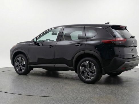 Used 2025 Nissan Rogue SV image 6