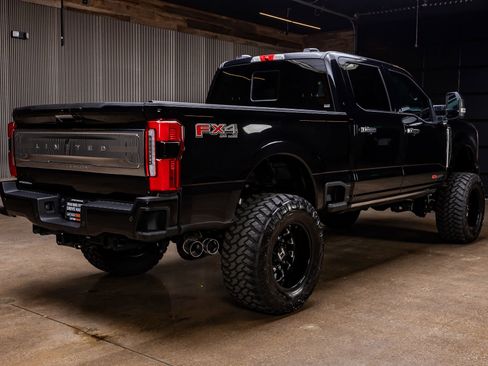 Used 2024 Ford F250 Limited w/ FX4 Off-Road Package AWD/4WD image 9