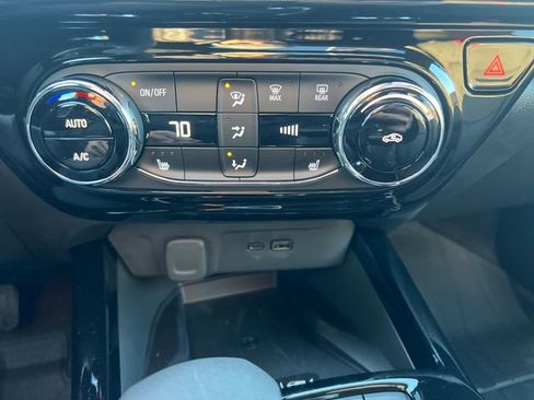 New 2026 Chevrolet Trax RS w/ Sunroof Package image 16