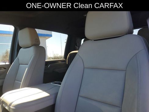 Used 2024 Chevrolet Silverado 2500 LTZ w/ LTZ Convenience Package image 6