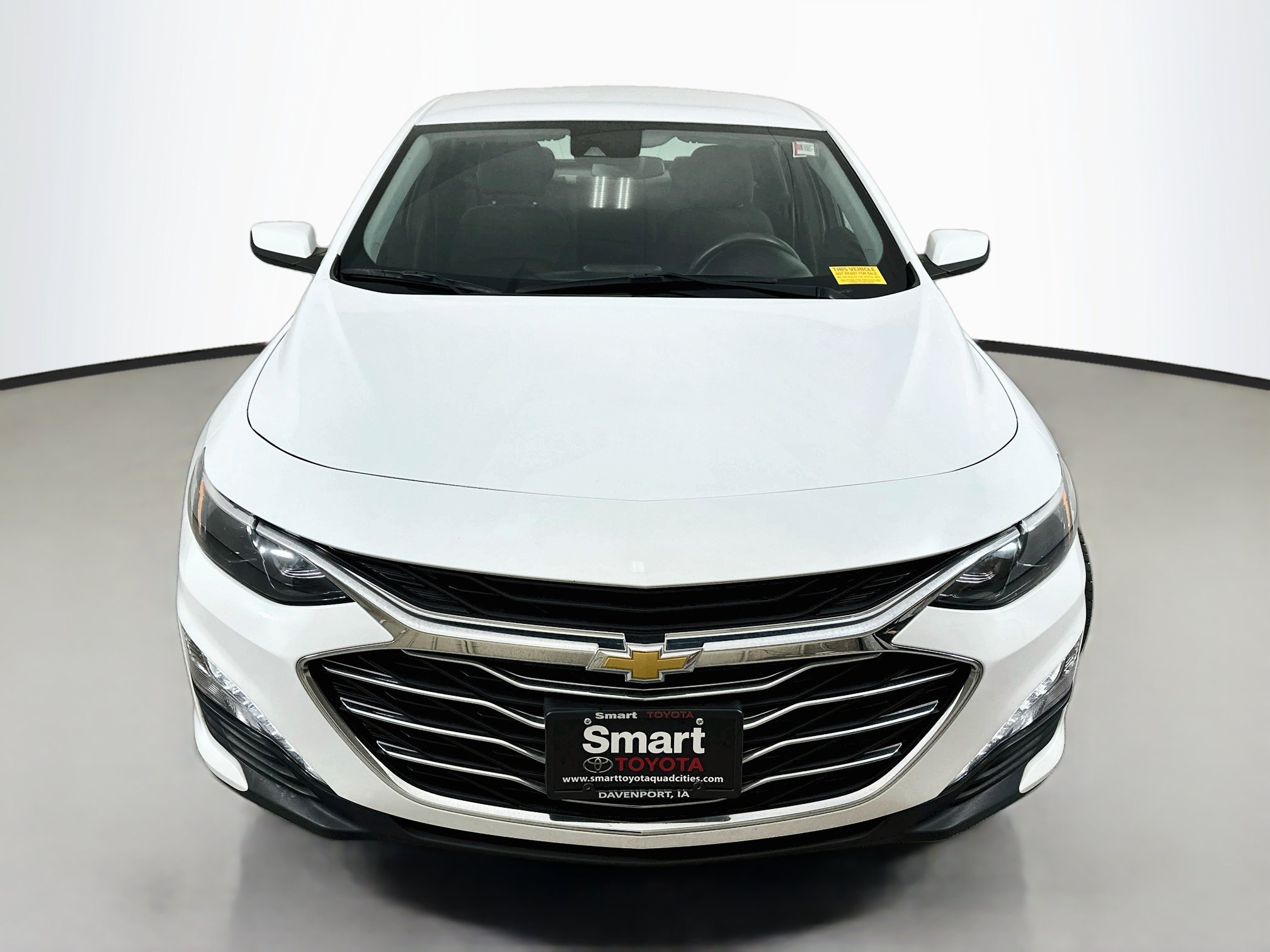 Used 2024 Chevrolet Malibu LT FWD image 2