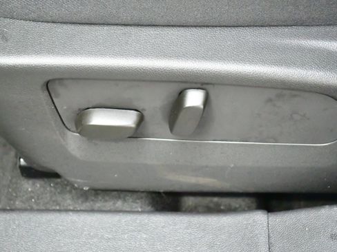 Used 2023 Buick Envision Essence w/ Sport Touring Package image 29