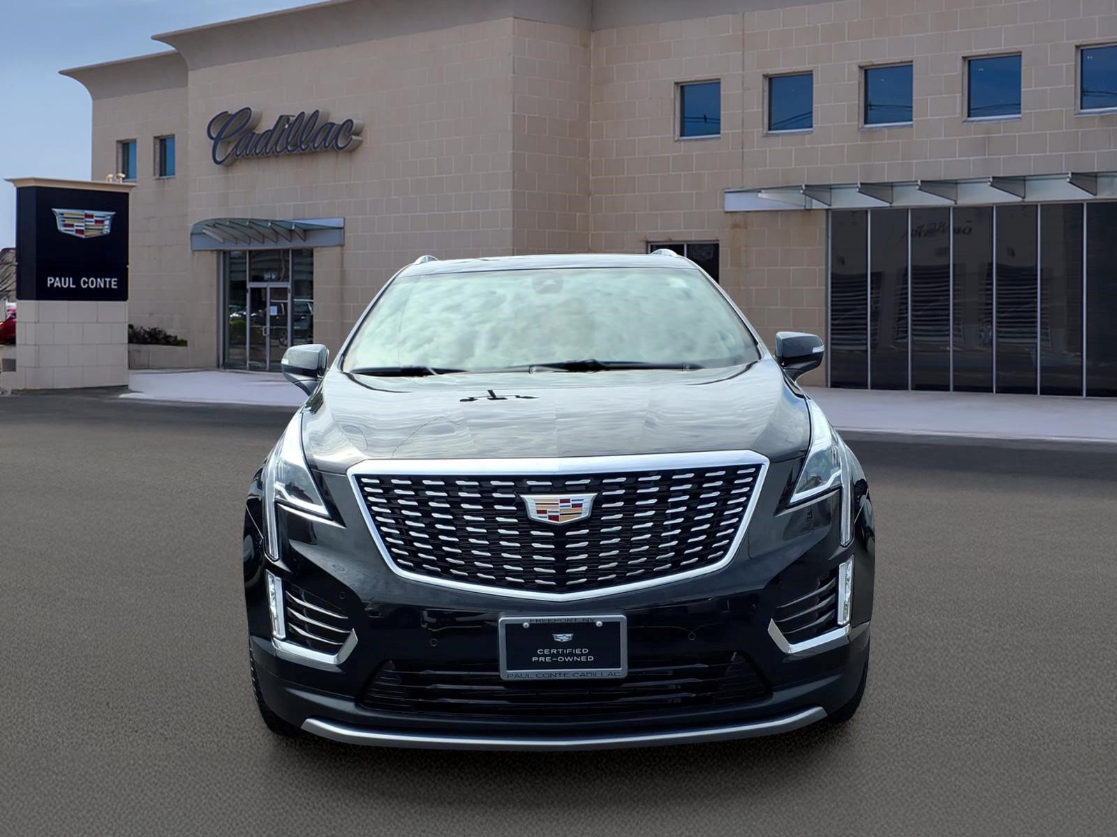 Certified 2024 Cadillac XT5 Premium Luxury AWD/4WD image 2