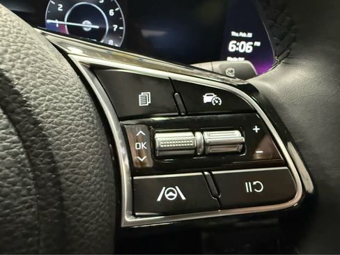 Used 2024 Kia Seltos EX image 13