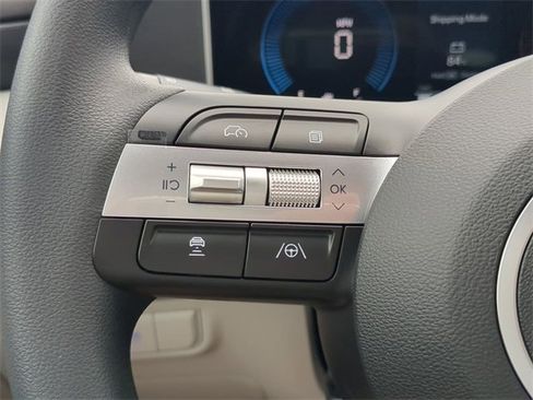 New 2025 Hyundai Tucson SE image 23