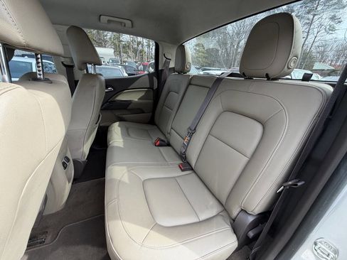 Used 2015 GMC Canyon SLT w/ Driver Alert Package image 16