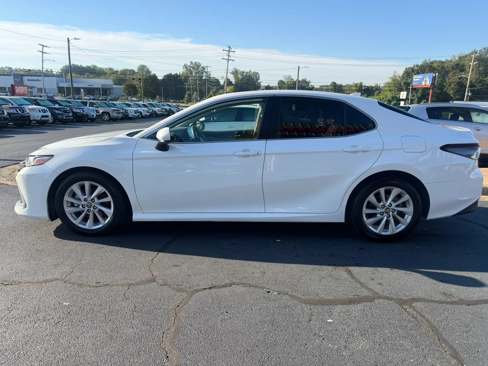 Used 2024 Toyota Camry LE FWD image 4