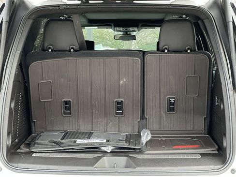 Used 2021 GMC Yukon AT4 w/ AT4 Premium Package image 34