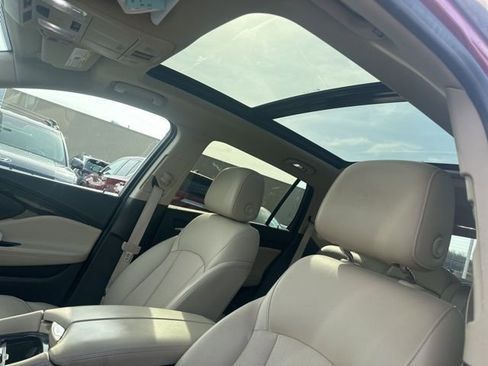 Used 2018 Buick Envision Essence w/ LPO, Hit The Road Package AWD/4WD image 2