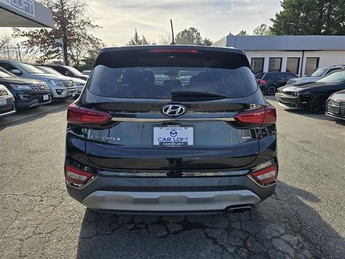Used 2019 Hyundai Santa Fe SE image 7