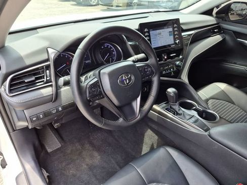 Used 2024 Toyota Camry SE FWD image 30