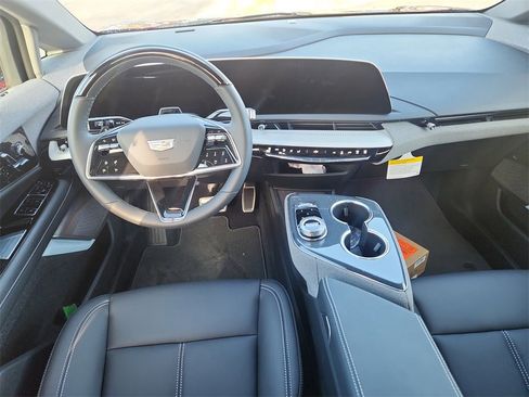 New 2026 Cadillac Optiq Sport 1 image 17