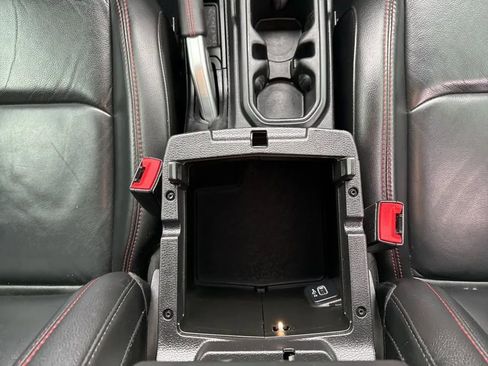 Used 2019 Jeep Wrangler Unlimited Rubicon w/ Dual Top Group image 17