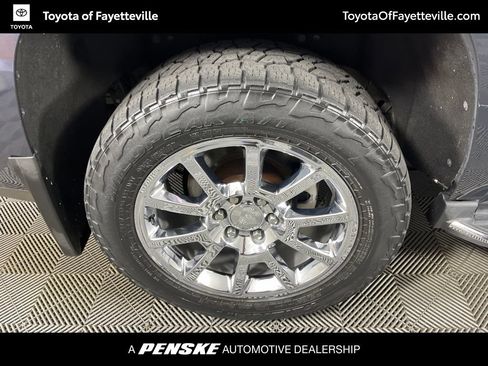 Used 2019 GMC Yukon Denali AWD/4WD image 15