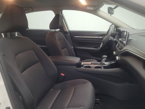 Used 2023 Nissan Altima 2.5 SV FWD image 21